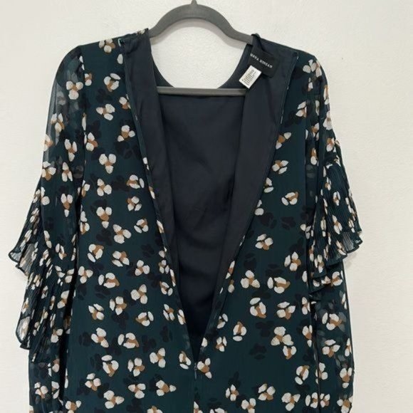 Donna Morgan Pleated Ruffle Long Sleeve Mini Dress Size 2 - Picture 6 of 8